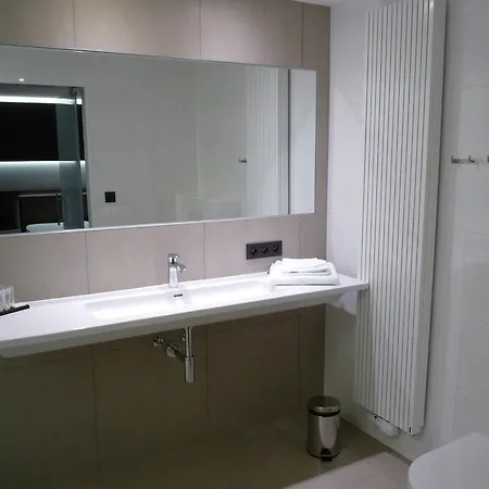 Au Royal Hotel